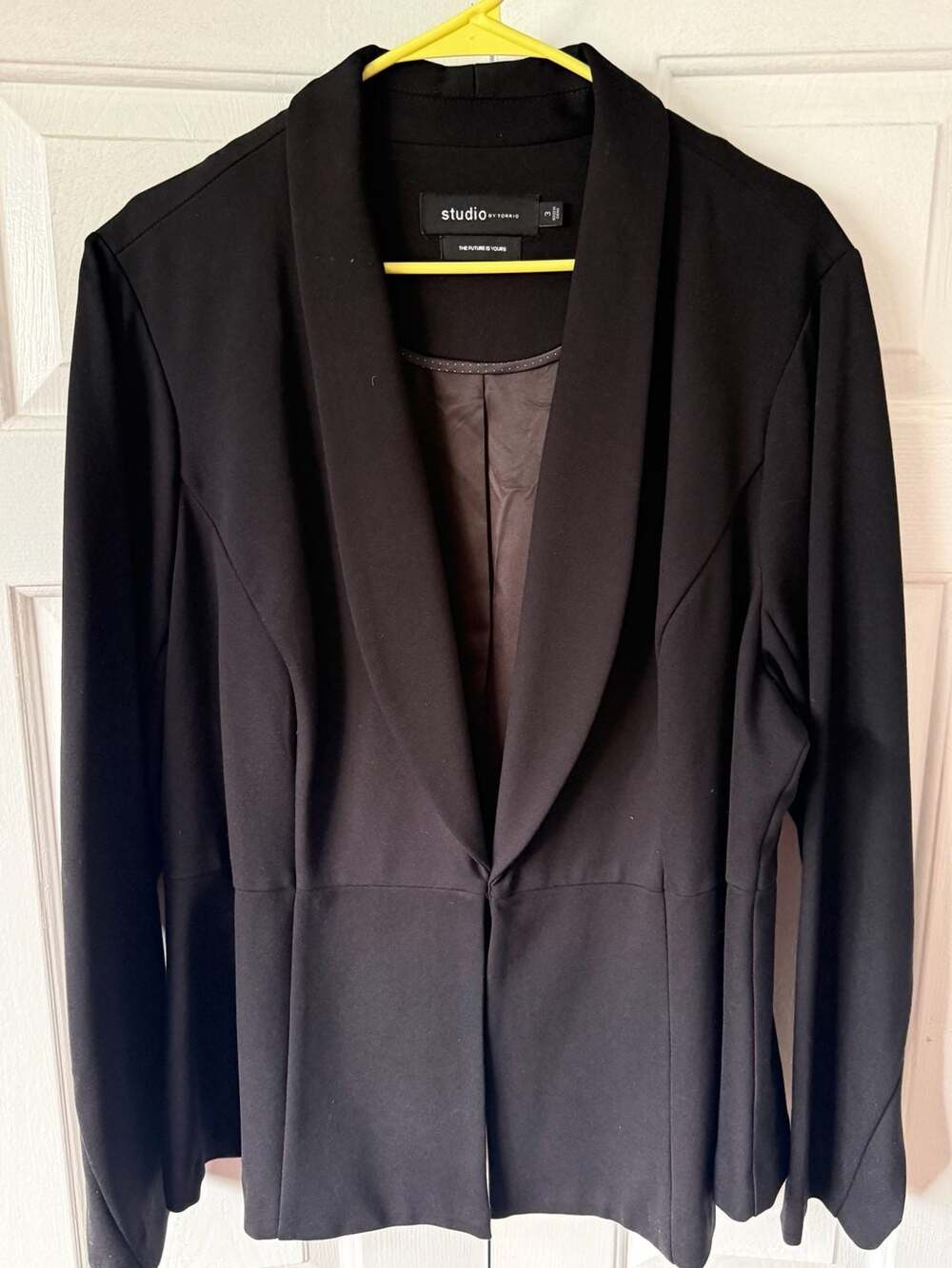 Torrid Studio Black Peplum Shawl Collar Blazer Size 3